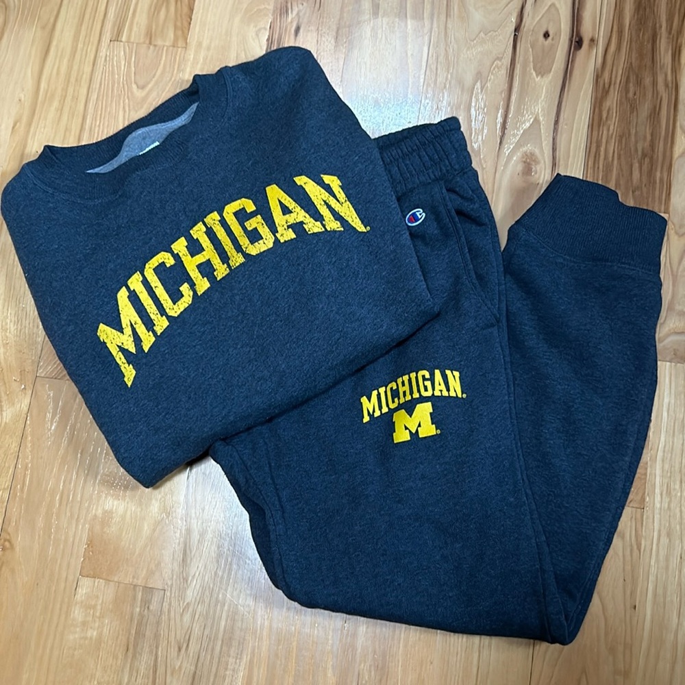 Michigan sweatsuit set